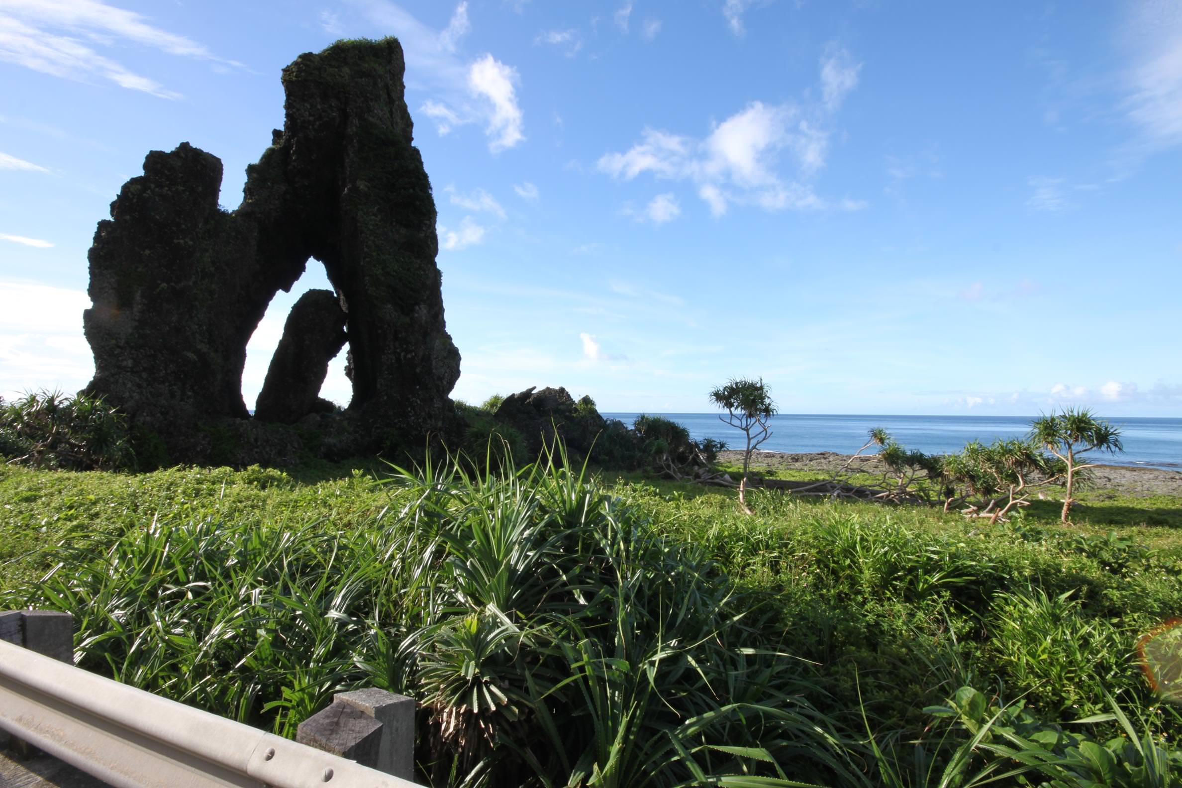 玉女岩,蘭嶼旅遊,蘭嶼潛水,蘭嶼自由行,蘭嶼景點,飛魚祭,拼板舟