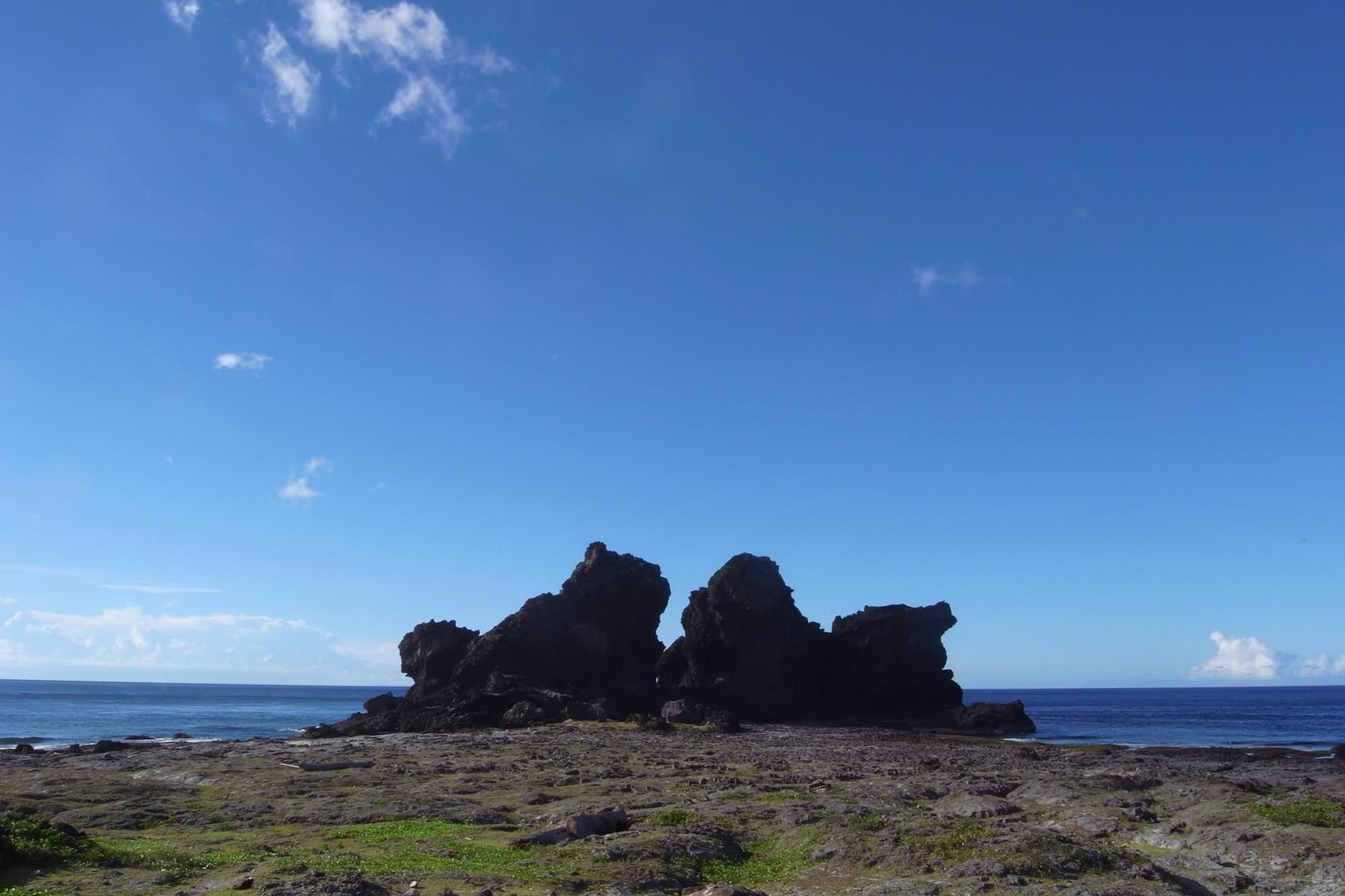 雙獅岩,蘭嶼旅遊,蘭嶼潛水,蘭嶼自由行,蘭嶼景點,飛魚祭,拼板舟