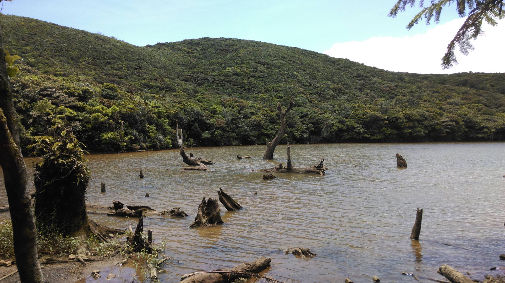 大天池,蘭嶼旅遊,蘭嶼潛水,蘭嶼自由行,蘭嶼景點,飛魚祭,拼板舟