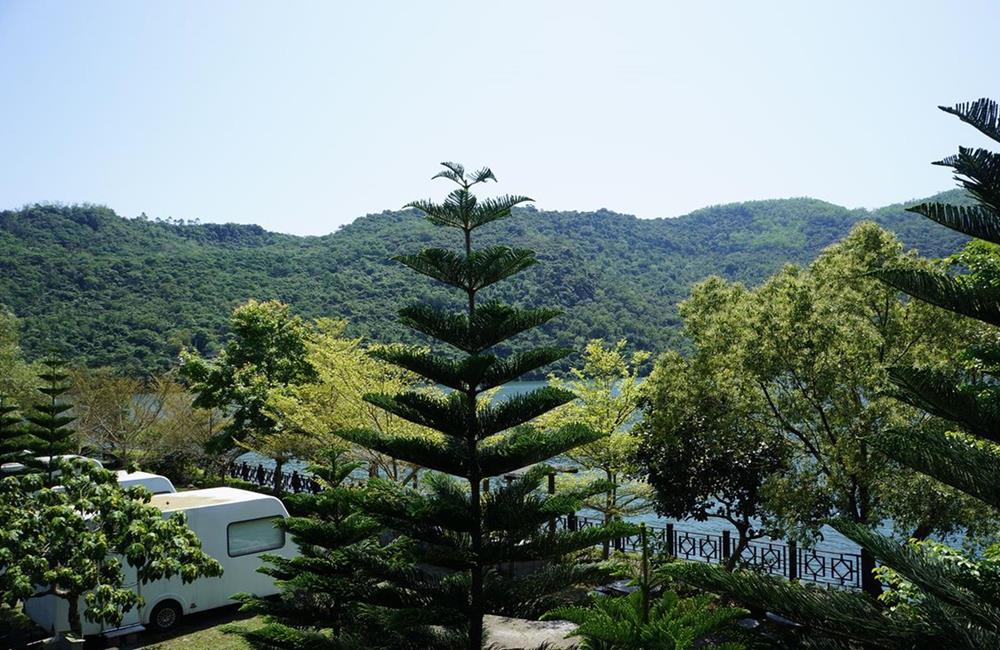 花蓮露營車 在水一方湖畔小屋 湖畔露營