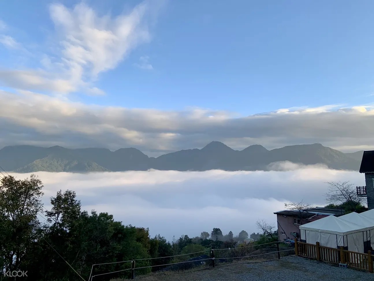 清境農場露營,南投露營推薦,清境免裝備露營,朵娜朵露營區,朵娜朵,免裝備露營,白鐘型帳篷,炊事帳