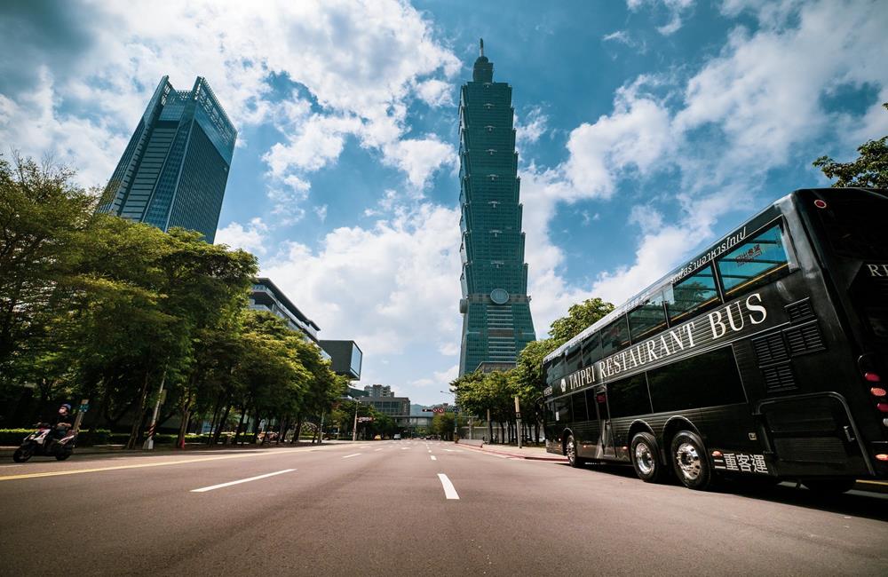 台北市雙層餐車,台北雙層餐車 預約,雙層觀光巴士,雙層觀光餐車,雙層餐車,台北,臺北市雙層餐車,行動餐車,台北寒舍艾美酒店,紅玉滿赤心雞蛋糕,觀光巴士,台北市雙層餐車官網,臺北雙層餐車,台北 雙 層 餐車 預約 KLOOK,台北 雙 層 餐車 預約 客路,觀光巴士,台北市雙層觀光餐車,台北市,台北市自由行,台北雙層觀光巴士