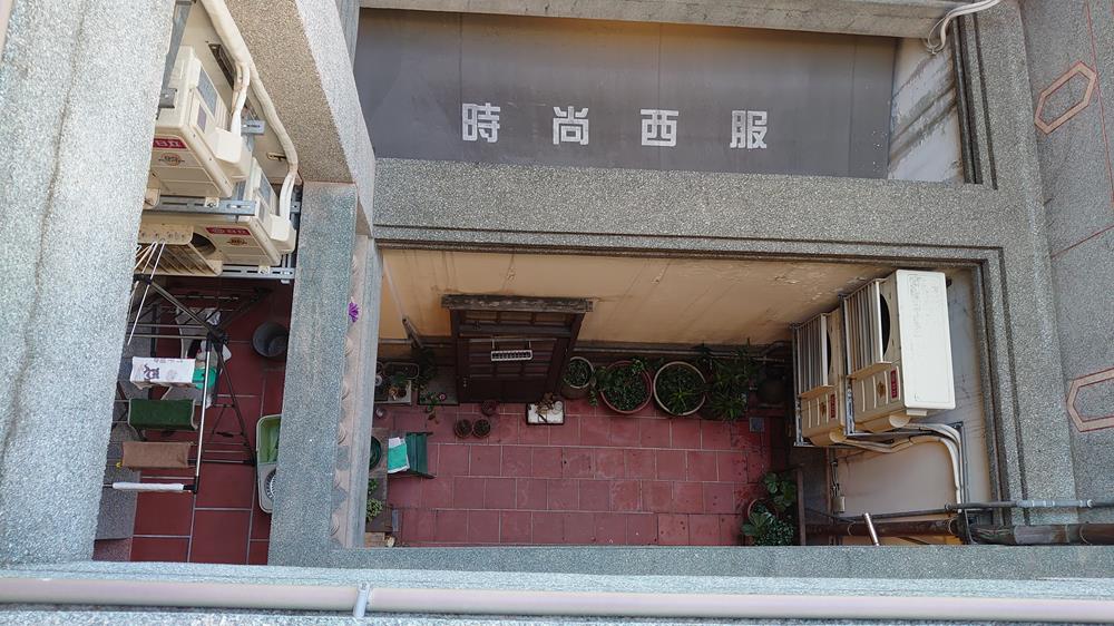 迪化街 天井,迪化街閩南式建築,天井設計,台北住宿推薦,OrigInn Space 大稻埕,大稻埕特色旅宿,OrigInn Space,大稻埕住宿推薦,台北OrigInn Space,台北舊旅館,台北網美住宿,台北特色住宿,台北住宿 浴缸,六館街尾洋式店屋,迪化街住宿