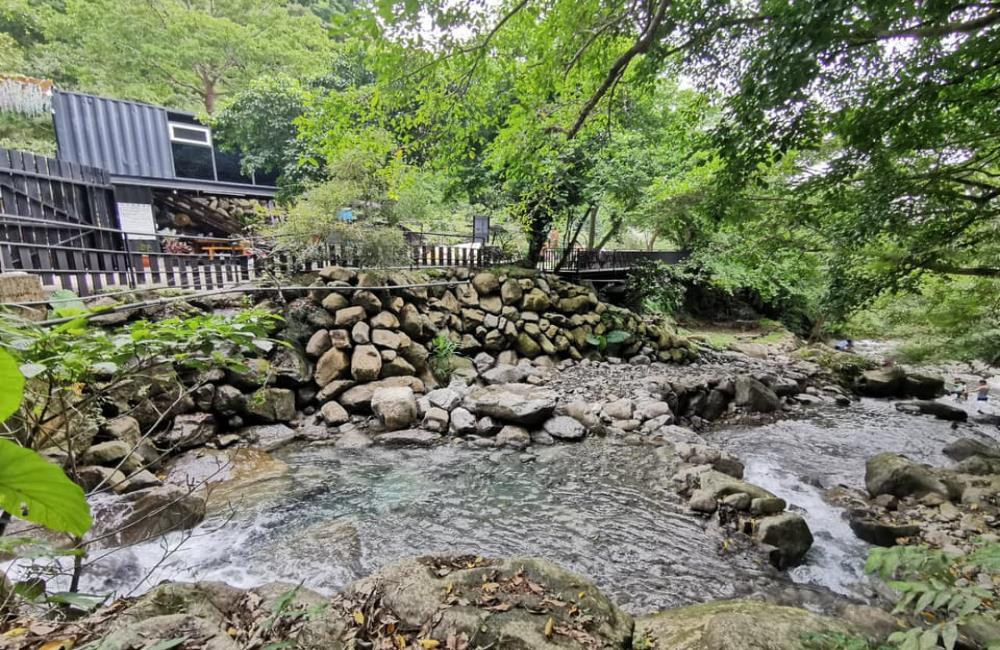 苗栗露營推薦,苗栗山川密境露營區,山川密境彩虹貨櫃屋,彩彩虹貨櫃屋露營,露營區推薦,新手露營推薦,露營裝備,露營樂,全包式露營,苗栗親子露營推薦