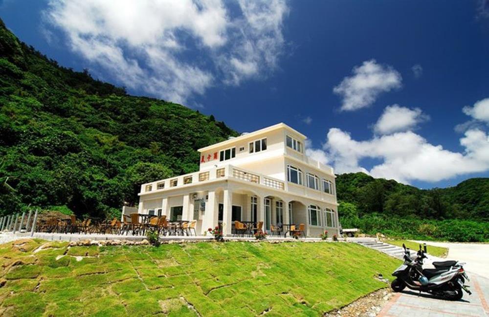 夏卡爾民宿,綠島夏卡爾民宿Shiacare B&B,綠島民宿推薦,綠島海景民宿推薦,綠島住宿推薦,台東綠島民宿,綠島寵物友善,綠島包棟民宿,綠島浮潛區附近住宿, 綠島南寮石朗潛水區住宿, 綠島柴口浮淺區住宿