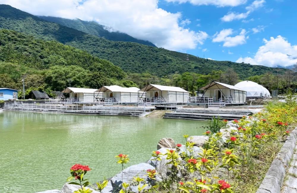 花蓮露營,鯉魚潭露營渡假村,山水谷豪華露營體驗,花蓮露營免裝備,花蓮露營區小木屋,花蓮露營區訂位,花蓮露營區推薦2022,花蓮露營雨棚,花蓮露營價格