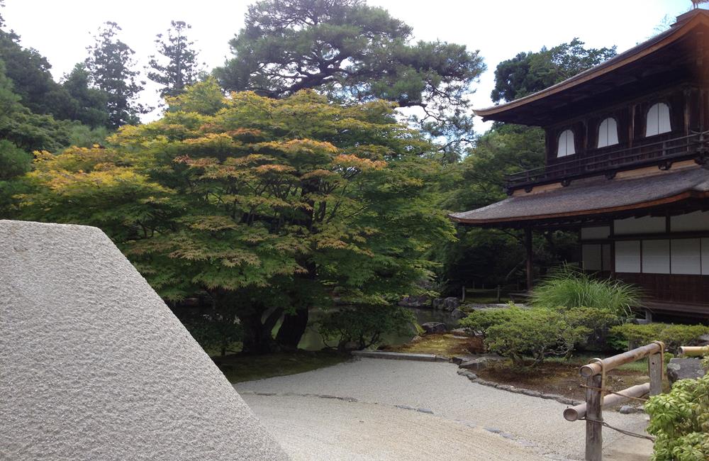 銀閣寺,慈照寺,龍安寺,銀閣寺門票,銀閣寺交通,銀閣寺枯山水,京都,京都景點,京都自由行,京都特色,京都旅行,京都私房景點,京都遊記,京都神社,京都市,京都一日遊,京都廟宇,日本神社寺廟,京都世界遺產,寺廟,寺廟與神社