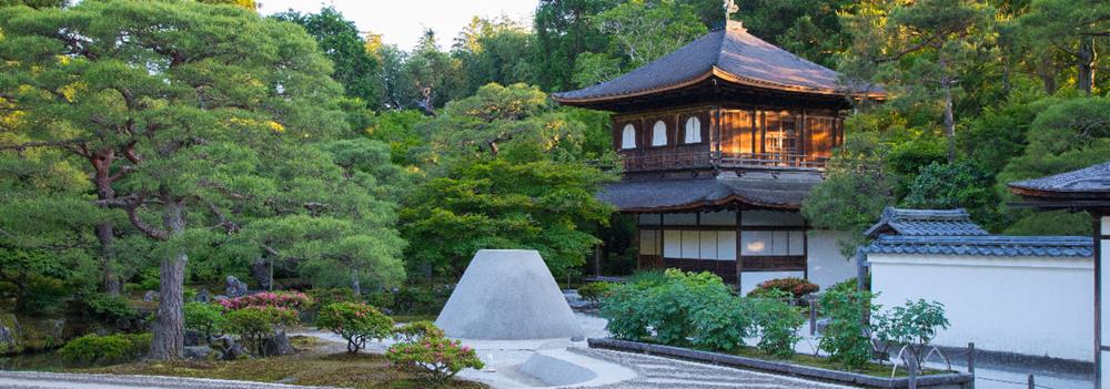 銀閣寺,慈照寺,龍安寺,銀閣寺門票,銀閣寺交通,銀閣寺枯山水,京都,京都景點,京都自由行,京都特色,京都旅行,京都私房景點,京都遊記,京都神社,京都市,京都一日遊,京都廟宇,日本神社寺廟,京都世界遺產,寺廟,寺廟與神社