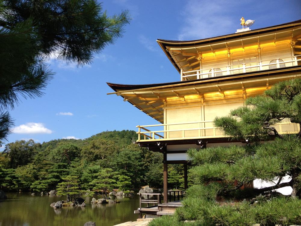 金閣寺,金閣寺三島由紀夫,金閣寺小說,鹿苑寺,金閣寺官網,金閣寺介紹,京都,京都景點,京都自由行,京都神社,京都廟宇,日本神社寺廟,京都世界遺產,寺廟,寺廟與神社,日本三大神宮,京都一日遊,京都特色,京都旅行,京都私房景點