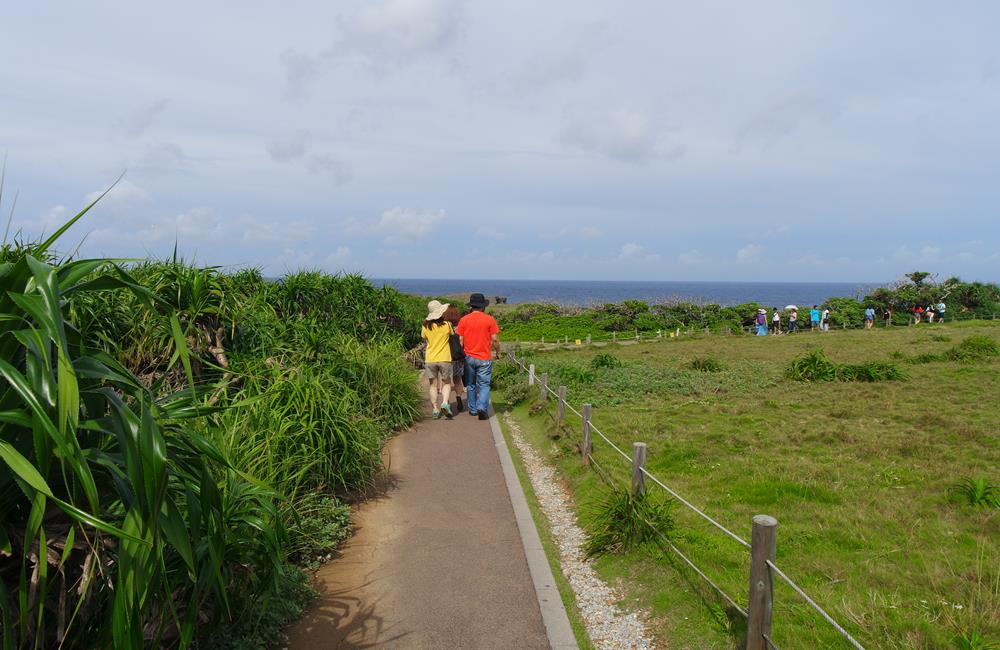 萬座毛,古宇利島,殘波岬燈塔,殘波岬,萬座溫泉,萬座毛傳說,萬座毛map code,萬座毛英文,沖繩,沖繩自由行,沖繩景點,沖繩自駕,沖繩三天兩夜,沖繩景點地圖