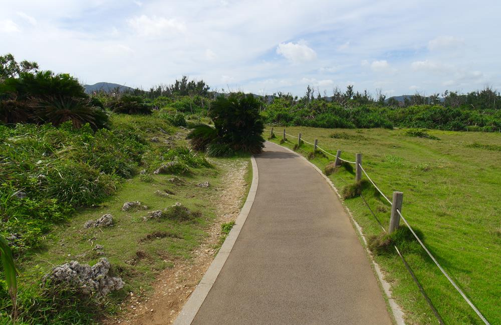 萬座毛,古宇利島,殘波岬燈塔,殘波岬,萬座溫泉,萬座毛傳說,萬座毛map code,萬座毛英文,沖繩,沖繩自由行,沖繩景點,沖繩自駕,沖繩三天兩夜,沖繩景點地圖