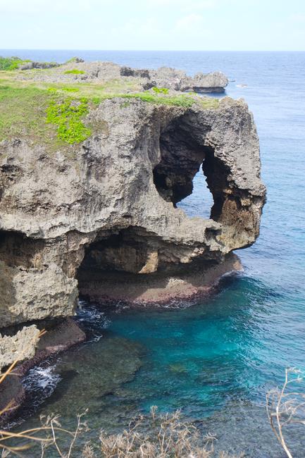 萬座毛,古宇利島,殘波岬燈塔,殘波岬,萬座溫泉,萬座毛傳說,萬座毛map code,萬座毛英文,沖繩,沖繩自由行,沖繩景點,沖繩自駕,沖繩三天兩夜,沖繩景點地圖