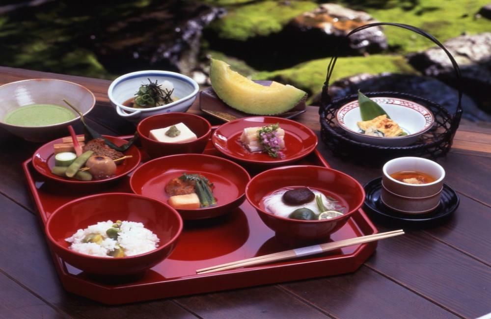 精進料理 天龍寺 篩月,米其林推薦精進料理,天龍寺 篩月,京都米其林推薦,京都米其林2023,京都米其林三星,京都米其林二星,京都米其林一星,京都米其林名單,京都米其林推薦,京都米其林壽司,京都米其林飯店,京都懷石料理,日本米其林,日本米其林餐廳,日本米其林推薦,京都美食,京都日本料理,米其林二星