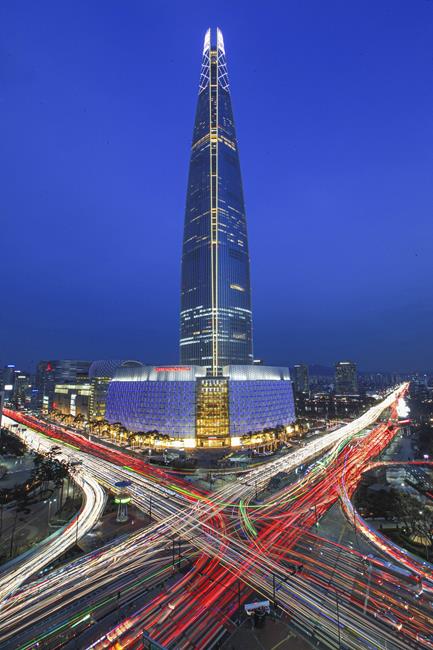 首爾樂天世界塔 Seoul Sky 觀景台門票,首爾樂天世界塔,Seoul Sky 觀景台,樂天世界塔門票,樂天世界,樂天世界門票,樂天世界介紹,樂天世界地圖,樂天世界攻略,樂天世界附近景點,樂天世界必玩,樂天世界快速通關,首爾,首爾自由行,首爾景點,首爾旅遊,韓國打卡景點,韓國景點推薦,首爾地鐵景點,首爾景點通行證,首爾樂天世界,韓國樂天