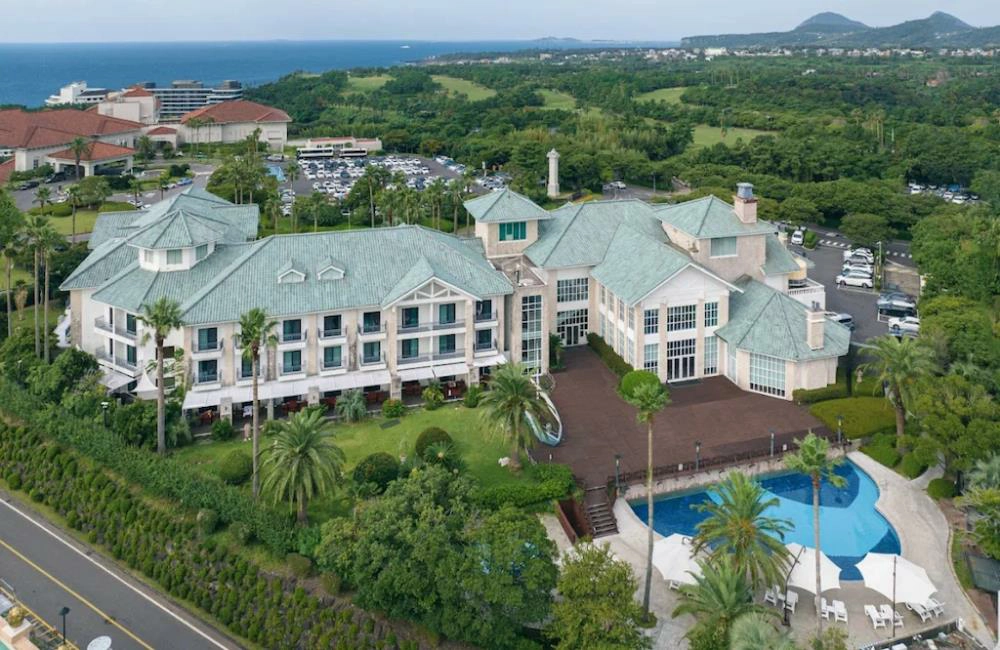 濟州套房飯店,The Suites Hotel Jeju,西歸浦住宿推薦,西歸浦,西歸浦飯店,西歸浦民宿,濟州島,韓國,濟州島住宿,濟州島住宿方便,濟州島住宿安排,濟州島住宿地點,濟州島住宿位置,濟州島住宿區域,濟州島住宿民宿,中文觀光園區,中文觀光園區 住宿,中文觀光園區 중문관광단지