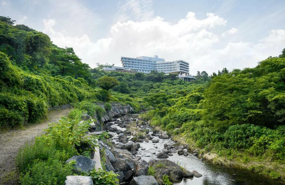 隱藏自然景觀酒店,大自然隱藏懸崖酒店,Hidden Cliff Hotel & Nature,西歸浦住宿推薦,西歸浦,西歸浦飯店,西歸浦民宿,濟州島,韓國,濟州島住宿,濟州島住宿方便,濟州島住宿安排,濟州島住宿地點,濟州島住宿位置,濟州島住宿區域,濟州島住宿民宿,中文觀光園區,中文觀光園區 住宿,中文觀光園區 중문관광단지