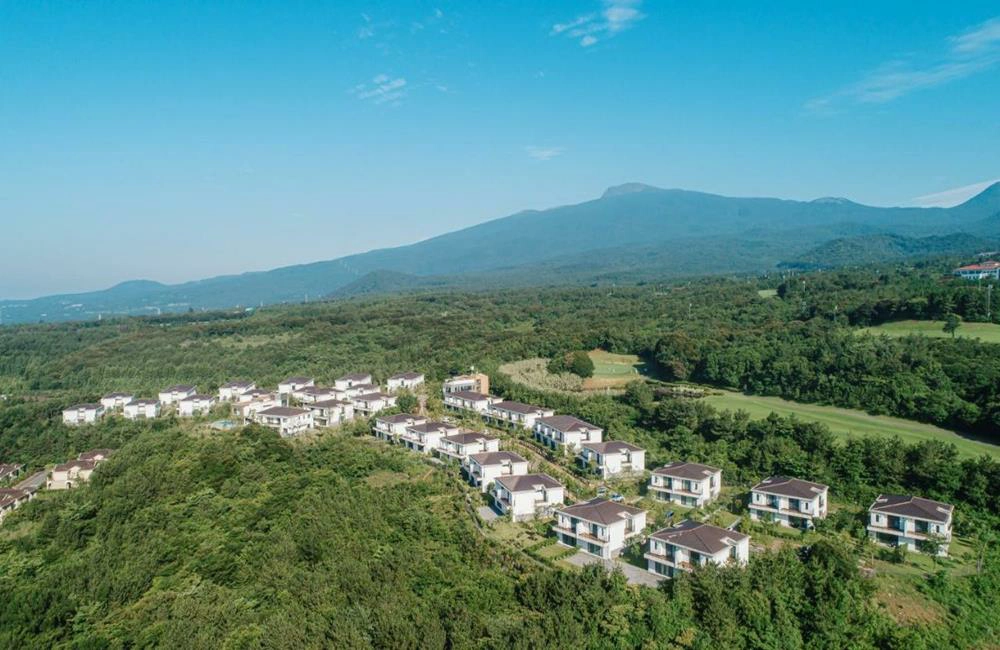 濟州麒麟別墅度假村,Kylin Villa resort Jeju,濟州島親子自由行,濟州島親子,濟州島親子飯店,濟州島親子旅遊,西歸浦住宿推薦,西歸浦,西歸浦飯店,西歸浦民宿,濟州島,韓國,濟州島住宿,濟州島住宿方便,濟州島住宿安排,濟州島住宿地點,濟州島住宿位置,濟州島住宿區域,濟州島住宿民宿,中文觀光園區,中文觀光園區 住宿,中文觀光園區 중문관광단지