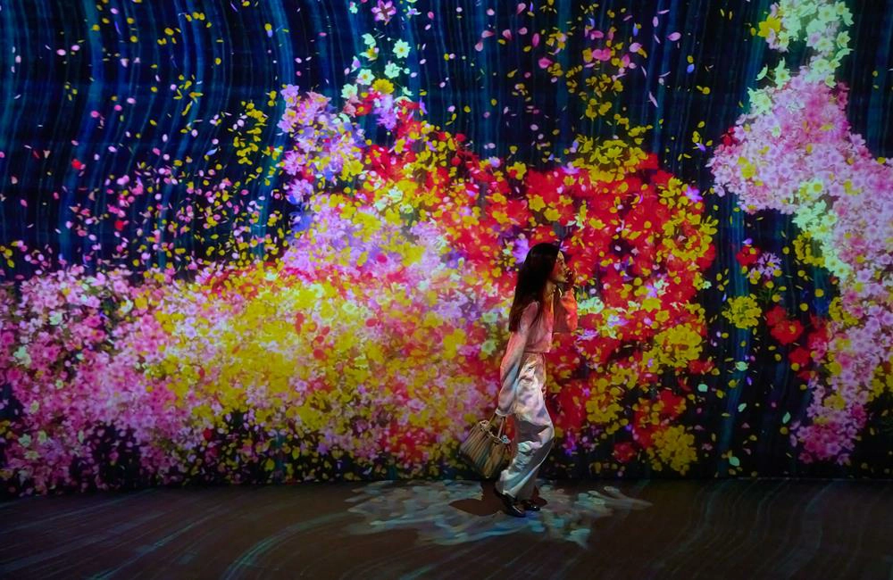  （teamLab《與花共生的動物們 - A Whole Year per Year》© teamLab） 