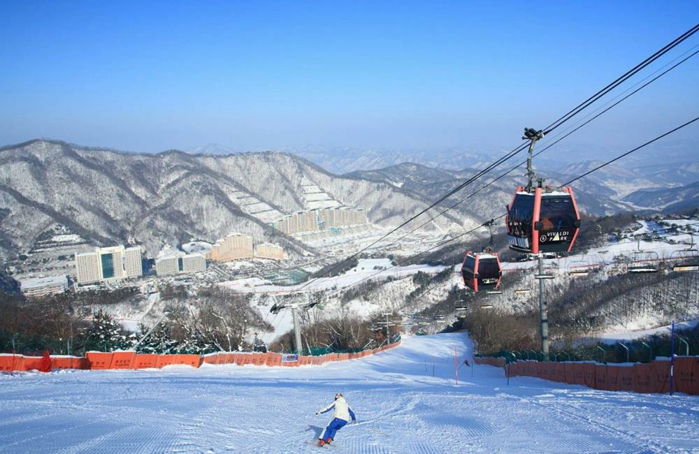 洪川大明維瓦爾第度假村,Vivaldi Park Ski World,vivaldipark,vivaldipark hotel,vivaldi park korea,vivaldipark 滑雪,洪川大明維瓦爾第度假村,洪川大明維瓦爾第度假村冰雪王國滑雪場,洪川大明維瓦爾第度假村冰雪王國,洪川大明維瓦爾第度假村滑雪,維瓦爾第度假村冰雪王國滑雪場,維瓦爾第度假村,洪川大明sono滑雪度假村,韓國滑雪團,韓國滑雪渡假村,韓國滑雪行程,韓國滑雪推薦,韓國滑雪推薦,韓國滑雪兩天一夜,滑雪團 韓國