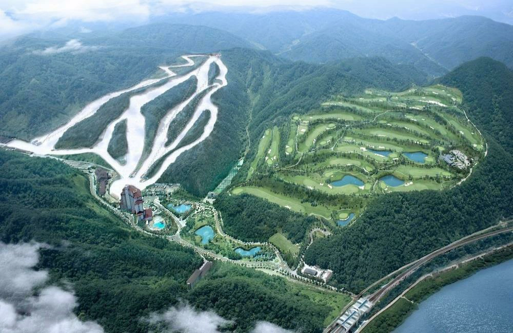 伊利西安滑雪場,Elysian Gangchon Ski Resort,elysian滑雪渡假村,elysian滑雪渡假村 相片,elysian滑雪渡假村 評論,韓國滑雪團,韓國滑雪渡假村,韓國滑雪行程,韓國滑雪推薦,韓國滑雪推薦,韓國滑雪兩天一夜,滑雪團 韓國