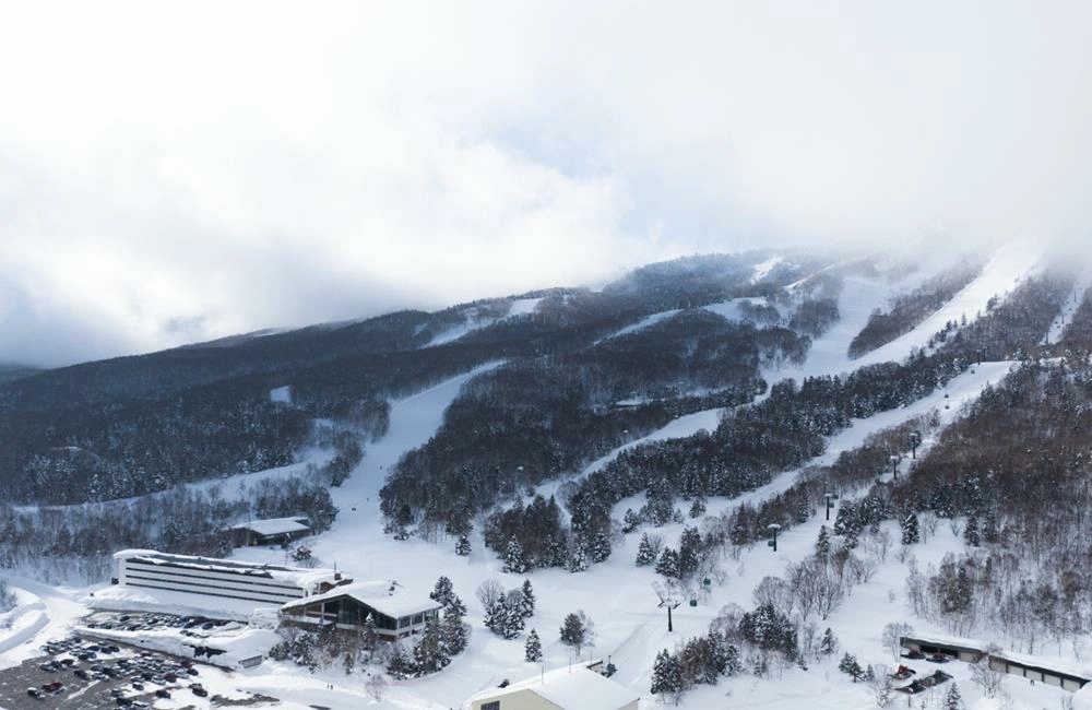 志賀高原滑雪場,Shiga Kogen Yakebitaiyama,志賀高原滑雪場地圖,志賀高原滑雪場交通,志賀高原滑雪場開放時間,志賀高原滑雪場雪票,志賀高原滑雪場住宿,志賀高原滑雪場官網,志賀高原滑雪場 推薦,志賀高原滑雪場 酒店,日本滑雪,日本滑雪團,日本滑雪場排名,日本滑雪推薦,日本滑雪自由行,日本滑雪地方,日本滑雪團推薦