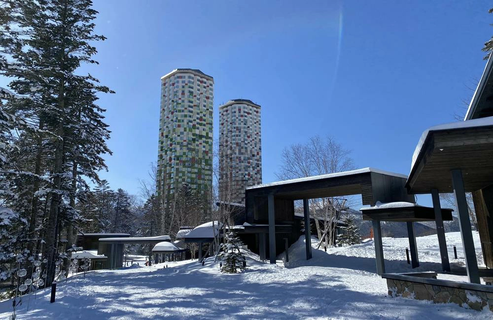 tomamu,tomamu the tower,tomamu ski resort,tomamu 度假村飯店,北海道星野度假村,星野度假村北海道,星野北海道,星野集團,星野度假村tomamu,星野度假村訂房,愛絲冰城 住宿,RISONARE Tomamu,星野tomamu度假村,北海道 星野滑雪團,滑雪,滑雪場,滑雪渡假村,滑雪團 北海道日本滑雪,日本滑雪推薦,日本滑雪自由行