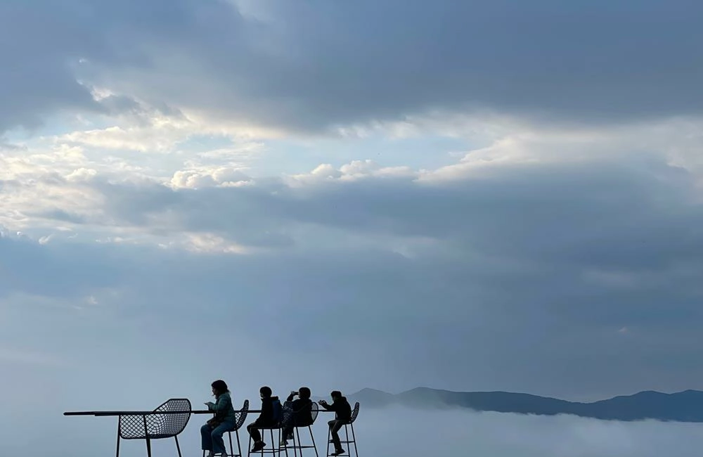 雲海平台,雲海平台交通,雲海平台 北海道,星野渡假村 雲海平台,星野度假村tomamu 雲海平台,星野雲海平台,北海道雲海平台,霧冰平台,Tomamu the Tower,RISONARE Tomamu,北海道星野度假村,星野度假村北海道,星野北海道,星野集團,星野度假村tomamu,星野 度假村 雪具,北海道星野滑雪費用,星野 度假村 夜 滑,北海道星野 度假村 冬天,星野tomamu度假村,北海道 星野滑雪團