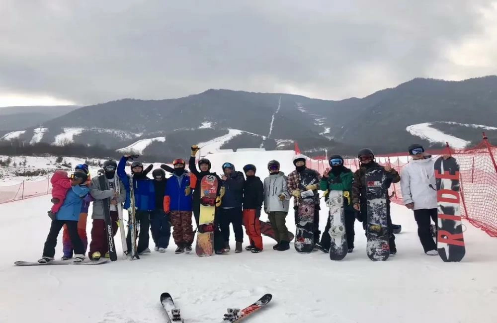 Tomamu滑雪學校,tomamu滑雪教練,北海道星野度假村,星野度假村北海道,星野北海道,星野集團,星野度假村tomamu,星野 度假村 雪具,北海道星野滑雪費用,星野 度假村 夜 滑,北海道星野 度假村 冬天,星野tomamu度假村,北海道 星野滑雪團,滑雪團 北海道,日本滑雪,日本滑雪團,日本滑雪場排名,日本滑雪推薦,日本滑雪自由行,日本滑雪團推薦,Tomamu the Tower,RISONARE Tomamu