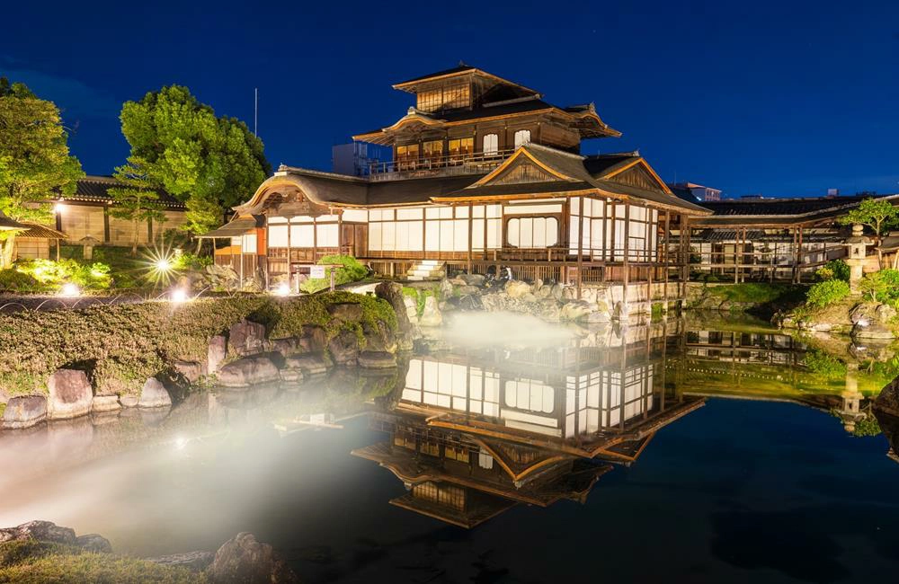 西本願寺,西本願寺京都,西本願寺門票,西本願寺交通,京都光雕秀2024,京都賞楓景點,京都,京都賞楓,世界遺產,NAKED,夜楓,日本紅葉,日本賞楓自由行,日本賞楓,日本,神社,日本神社,京都神社