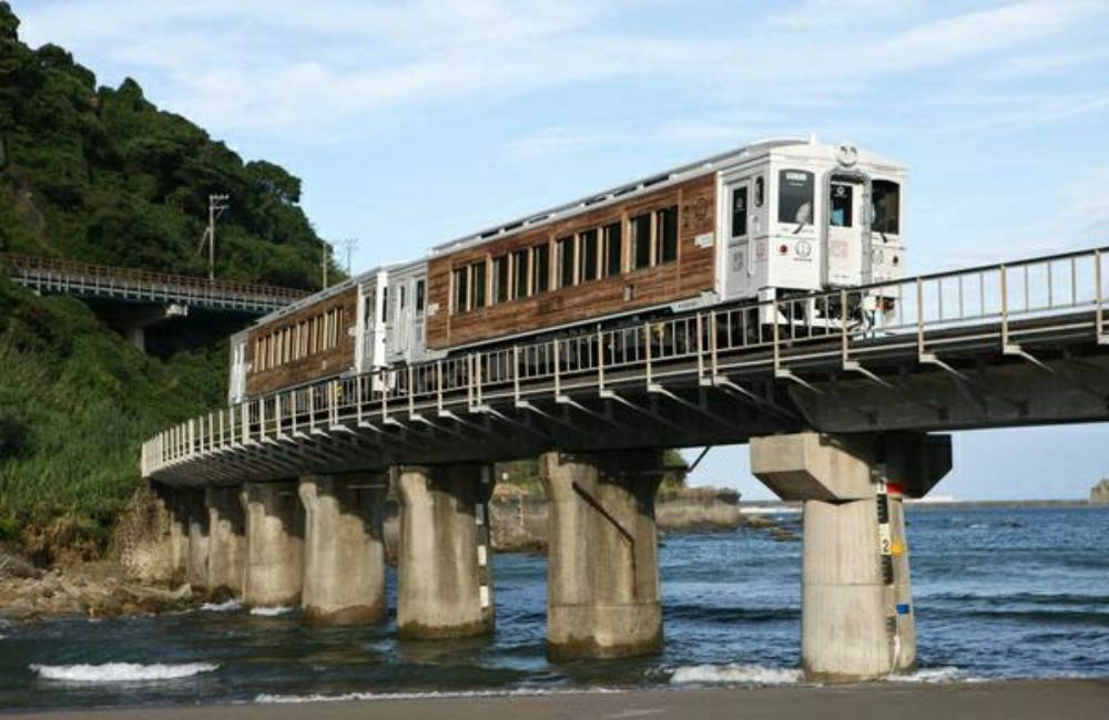 海幸山幸,海幸山幸觀光列車,海幸山幸預約,海幸山幸 自由席,海幸山幸号,海幸山幸運行日,海幸山幸神話,海幸山幸時刻表,海幸山幸座位
